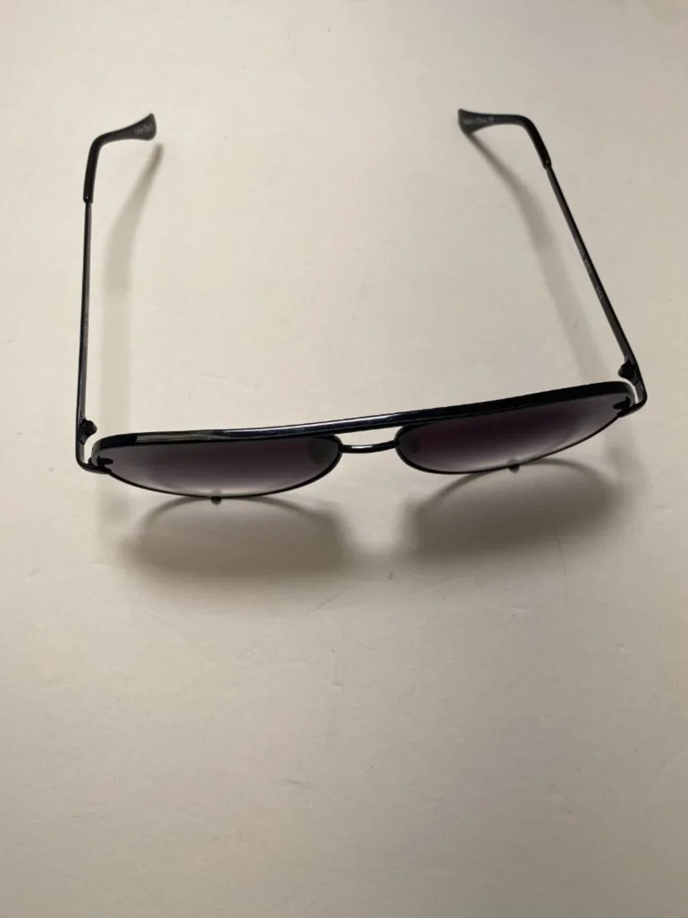Quay x Desi High Key Black Aviator Sunglasses 111 Frames Gradient Lenses